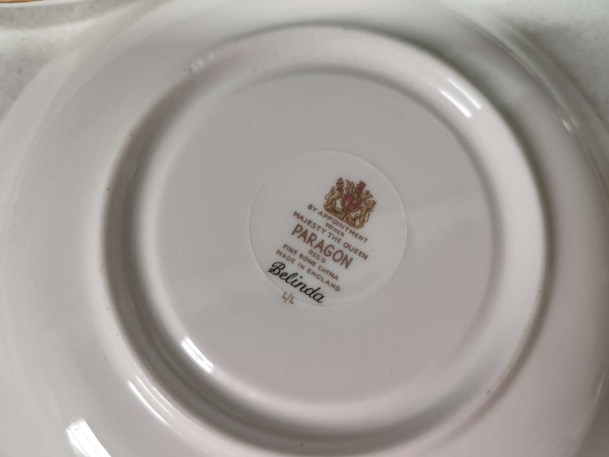 #1 ROYAL ALBERT PARAGON FINE CHINA (BELINDA PATTERN) COMPLETE DINNER SET !!!