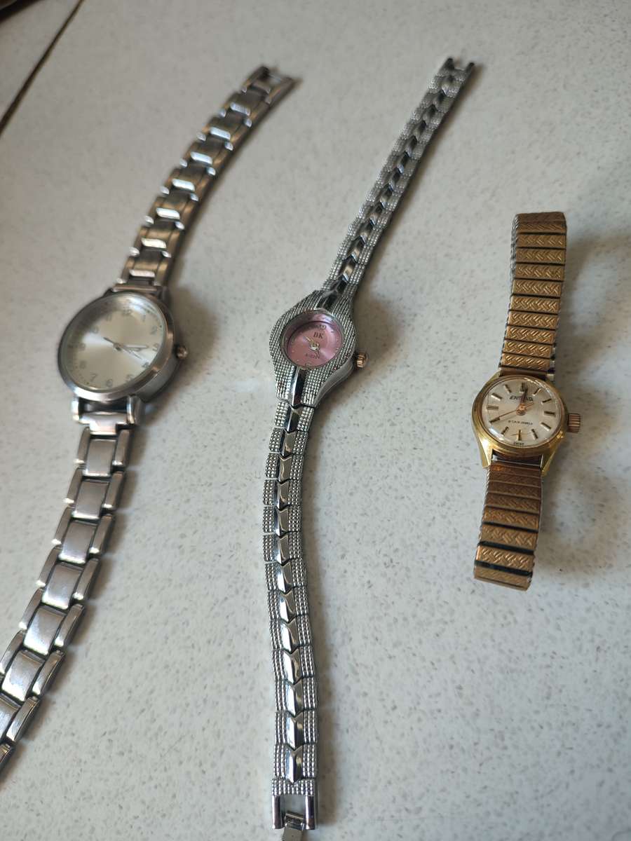 #9 JOBLOT WATHES UP FOR GRABS !!!