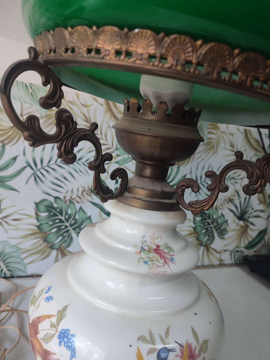 #2 GORGEOUS VINTAGE KEROSENE ELECTRIC TABLE LAMP!