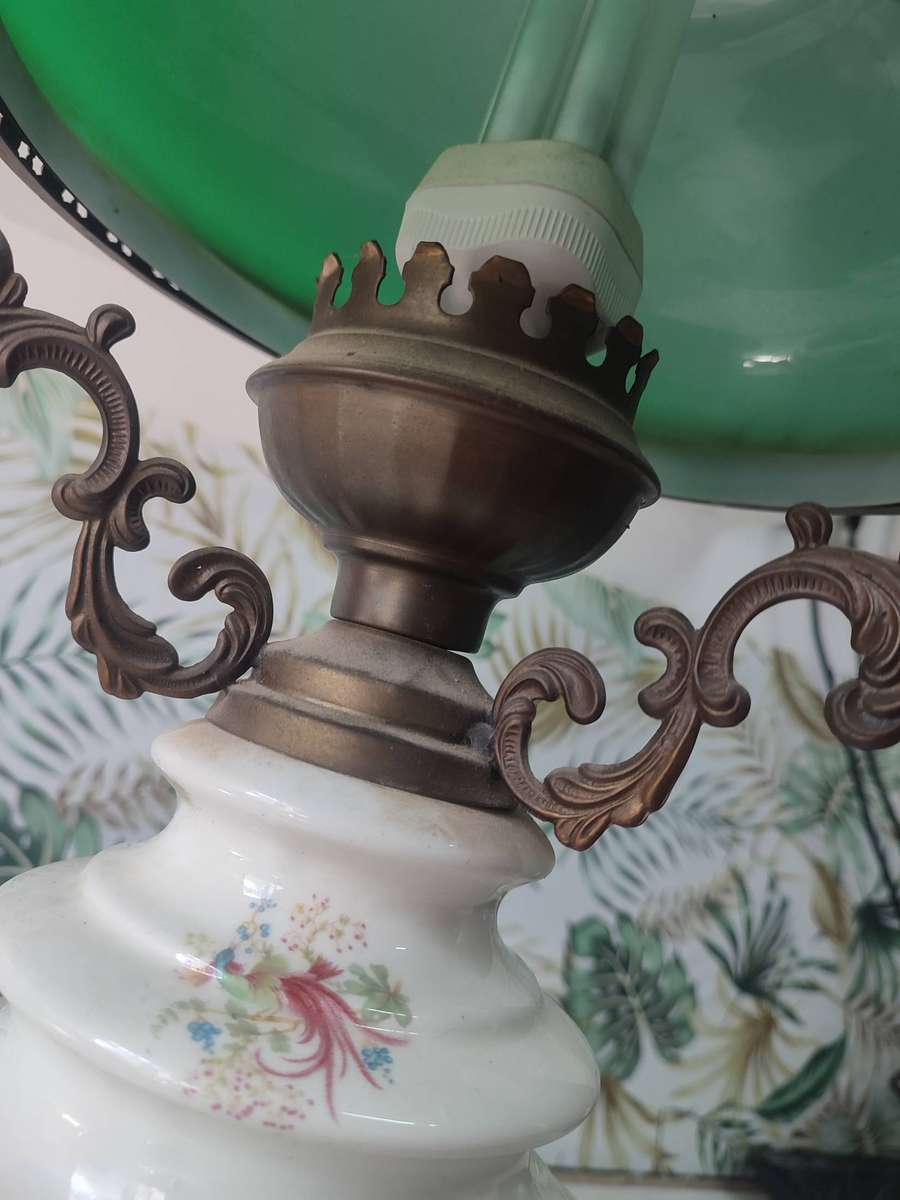 #2 GORGEOUS VINTAGE KEROSENE ELECTRIC TABLE LAMP!