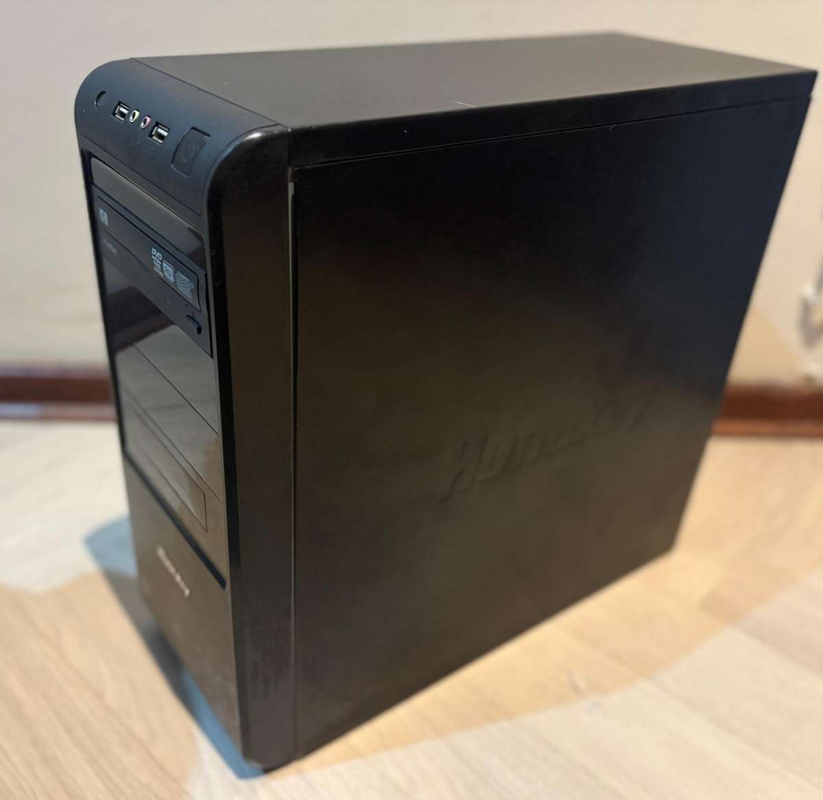 i5 Huntkey Pc (Personal or School use) - {A-} Grade