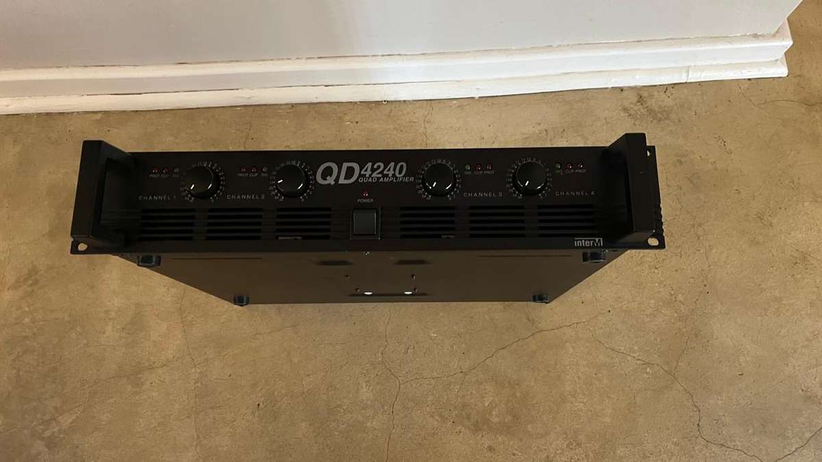 Inter-M QD4240 4-Channel Quad Amplifier - 300W