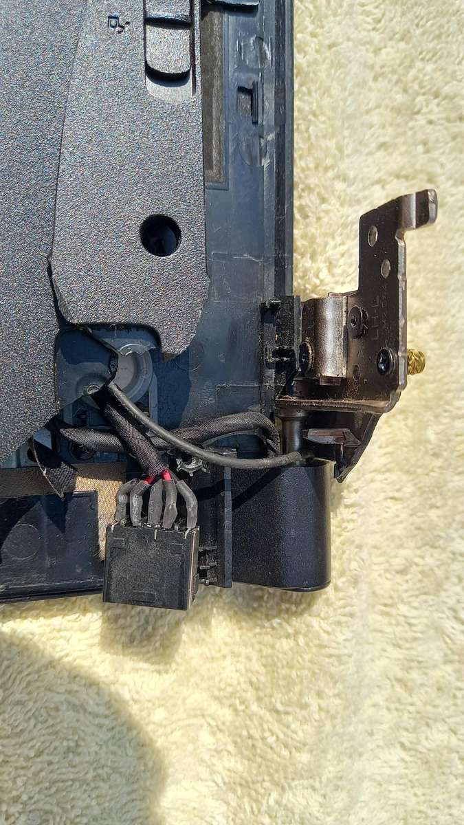 Broken Laptop - Lenovo B50-70 20834 for parts/spares/repair