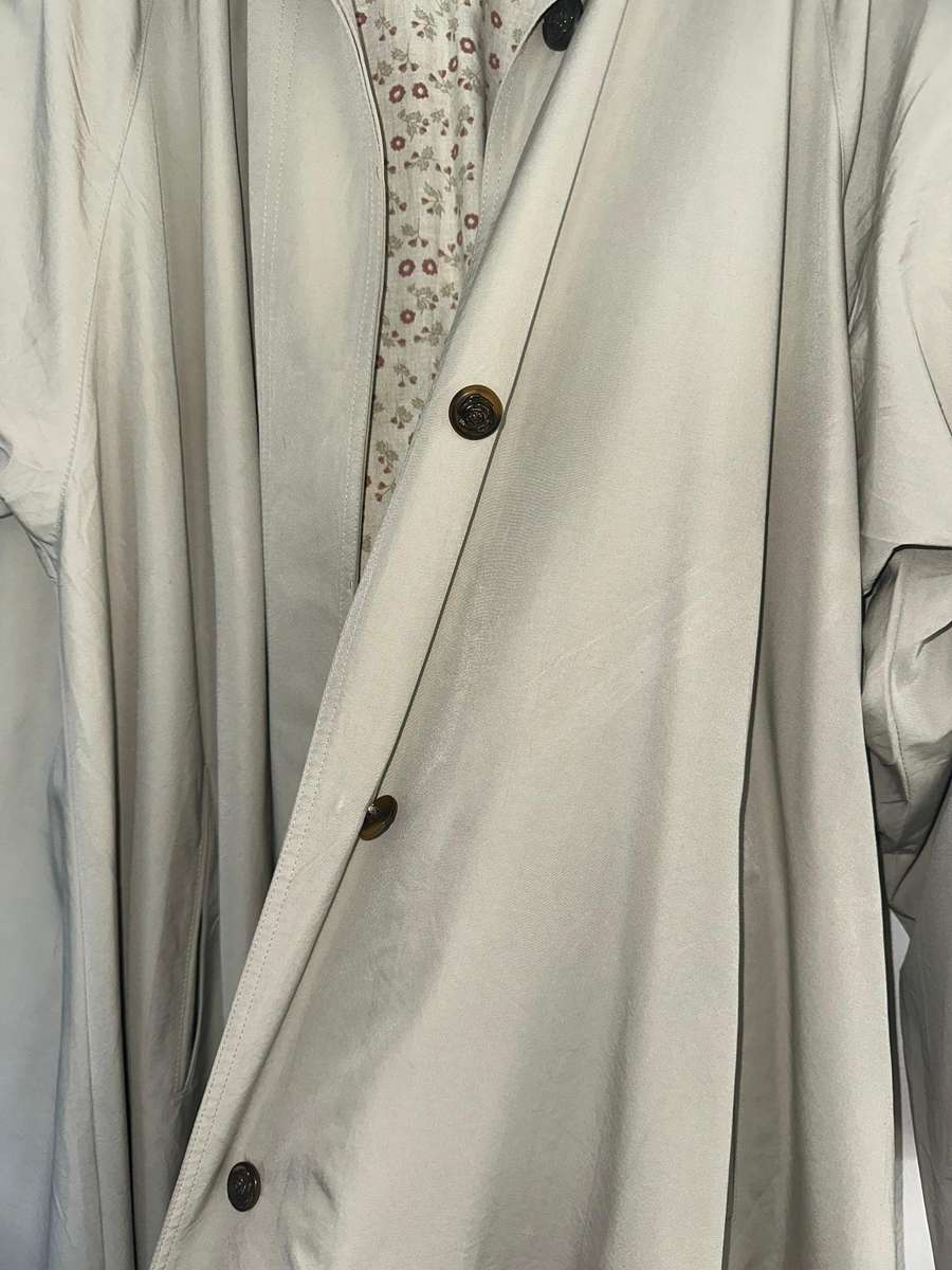 Elegant Trench Coat Imported from Germany, Size L