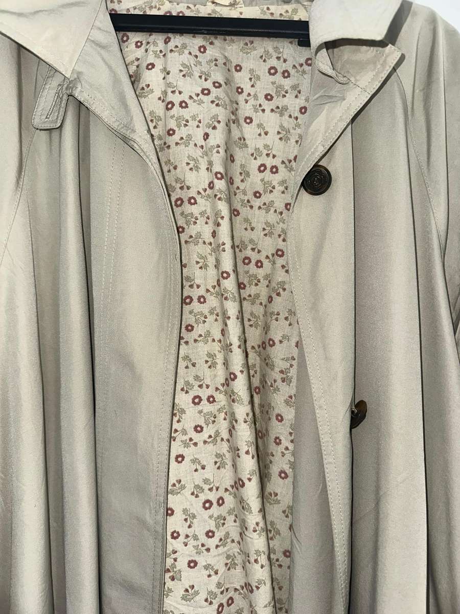 Elegant Trench Coat Imported from Germany, Size L