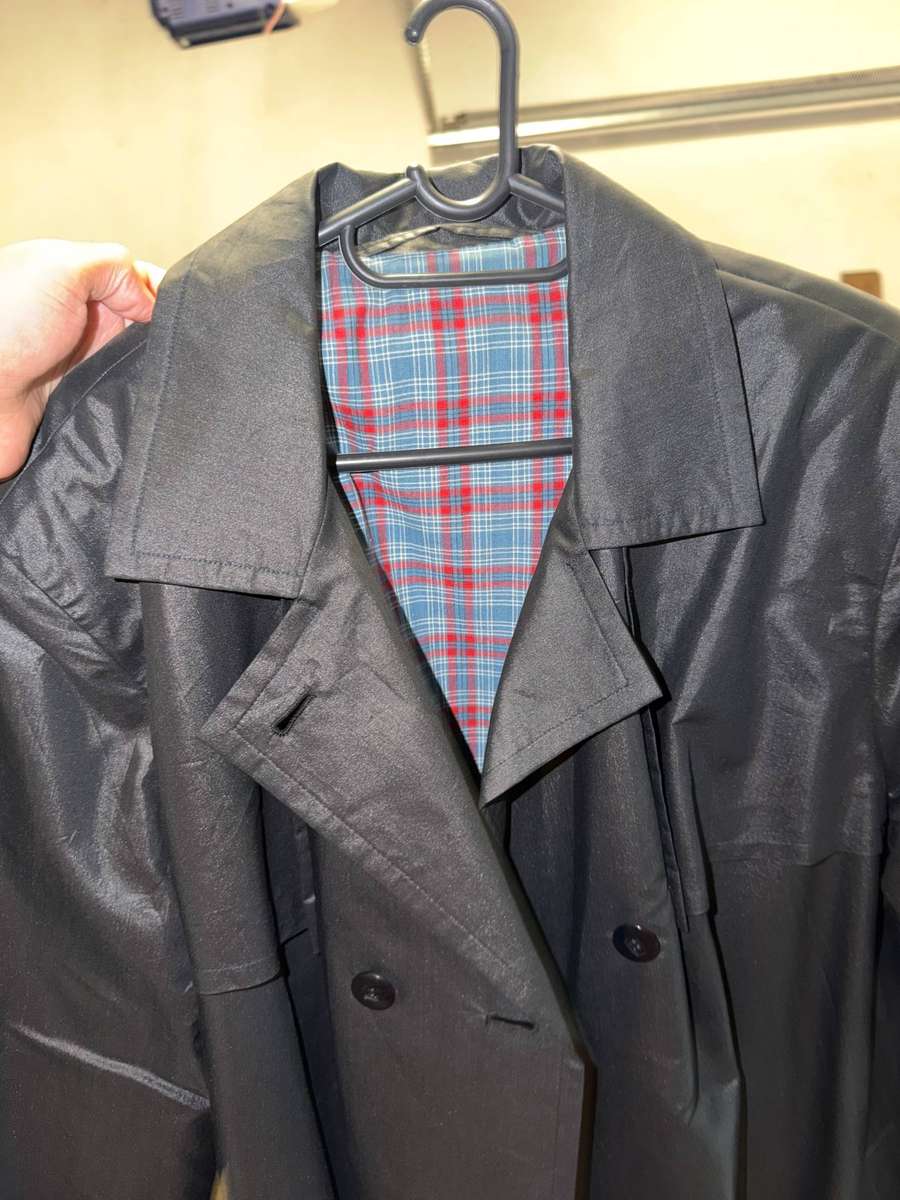 RARE BULK BALE: 55pc UNISEX TRENCH COATS  IMPORTED FROM LONDON