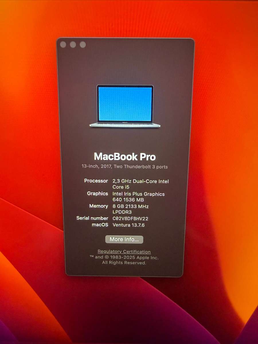 Macbook Pro 2017, 128GB, 8GB 2133Mhzz, 2.3Ghz Dual Core Intel Core i5 - READ DESCRIPTION