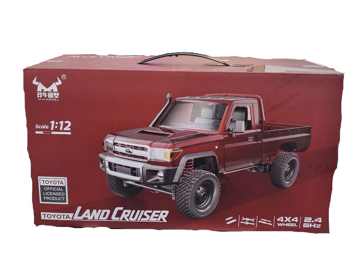 MN 82 Toyota Land Cruiser 1:12 scale