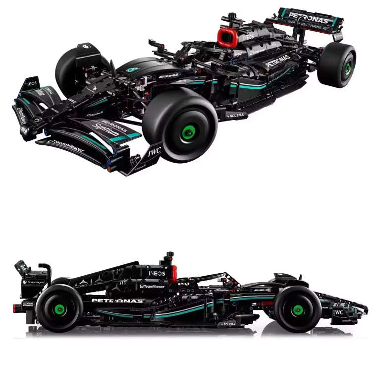 Mercedes F1 W14 Building Blocks 1:8 scale