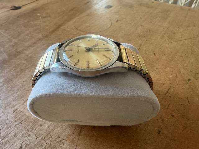 NIVADA Men's Vintage