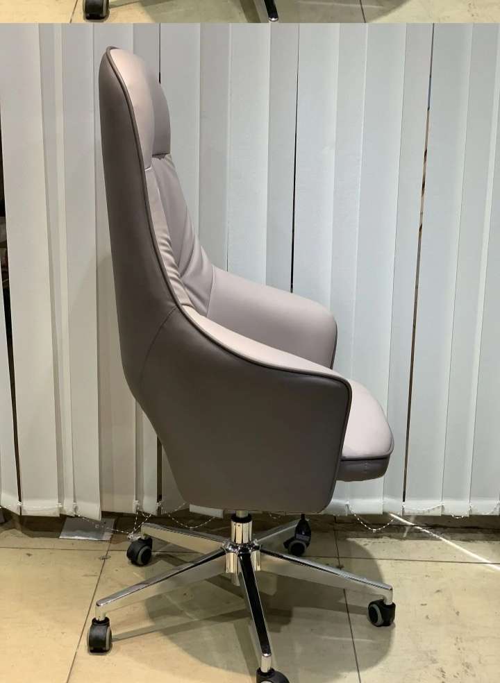 Luxury Ergonomic Office Chair PU Leather