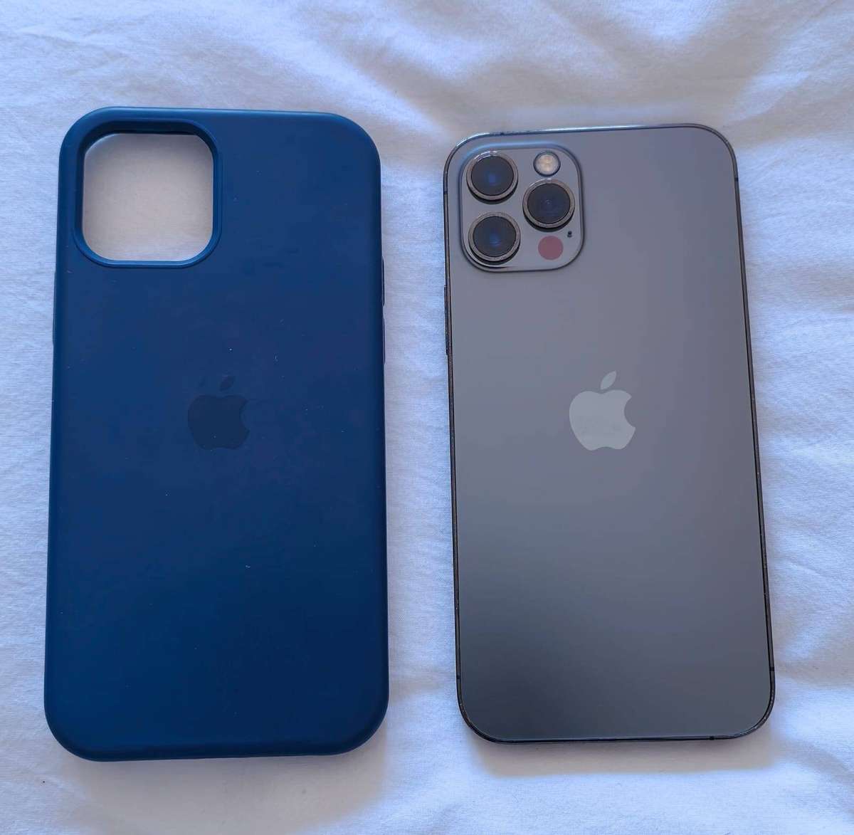 Pre-Owned iPhone 12 Pro 128GB | Graphite