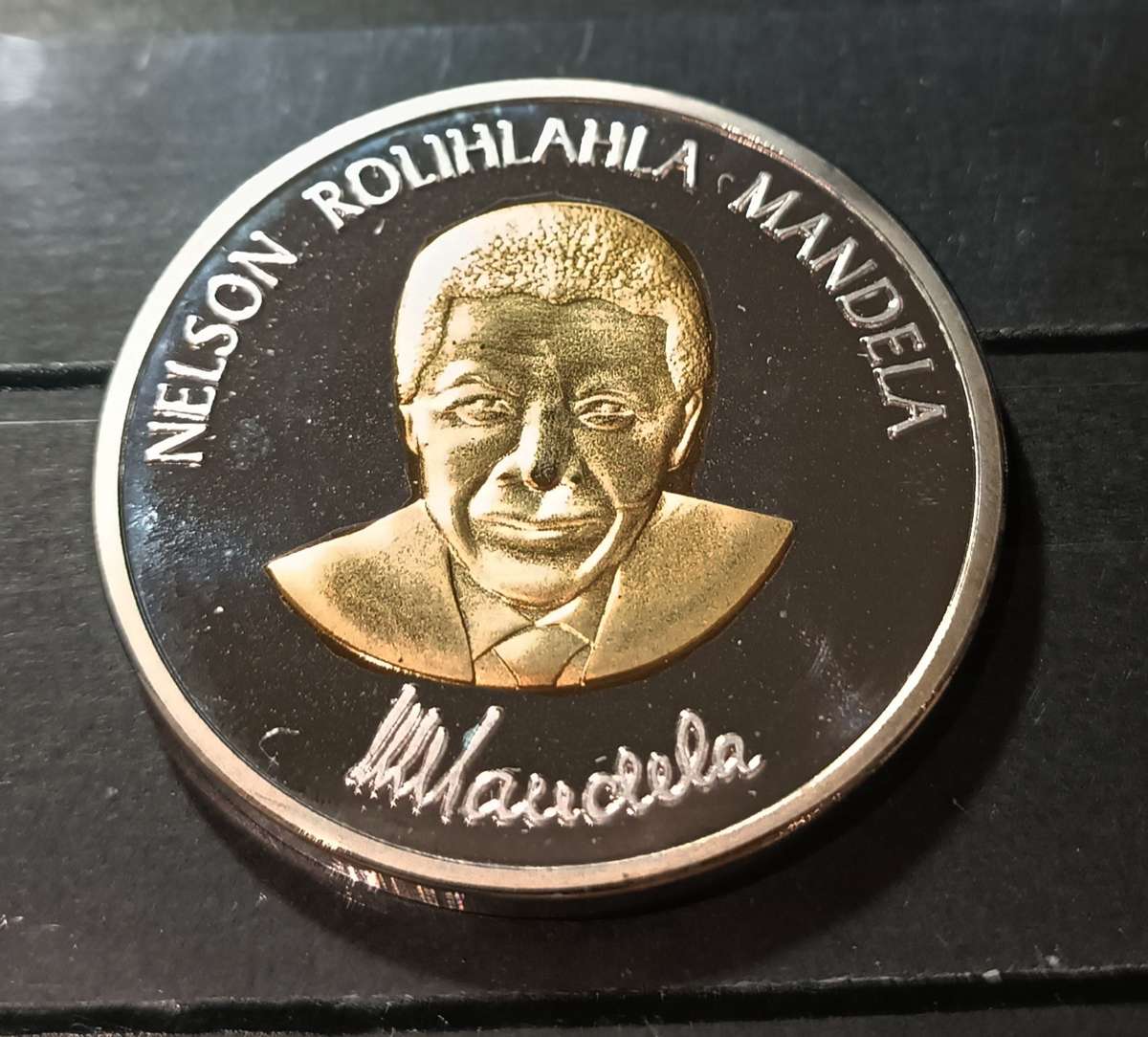 RSA MANDELA LONG WALK TO FREEDOM MEDALLION