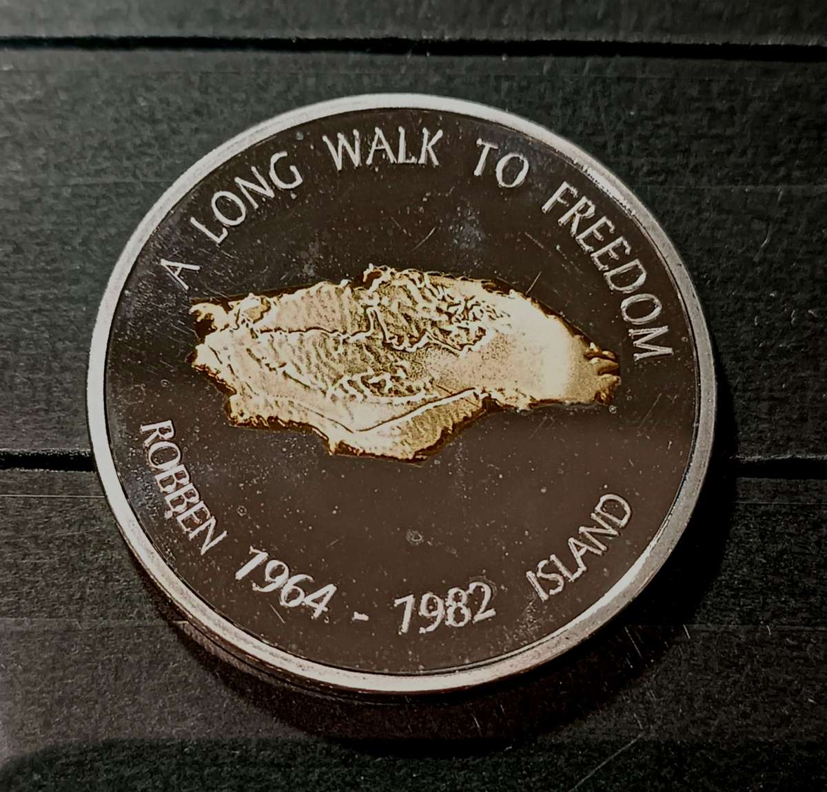 RSA MANDELA LONG WALK TO FREEDOM MEDALLION