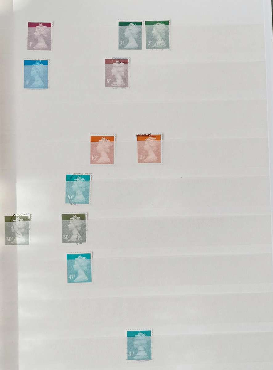 GREAT BRITAIN 32pg LIGHTHOUSE ALBUM VERY NEAT, MACHINS MINT AND USED