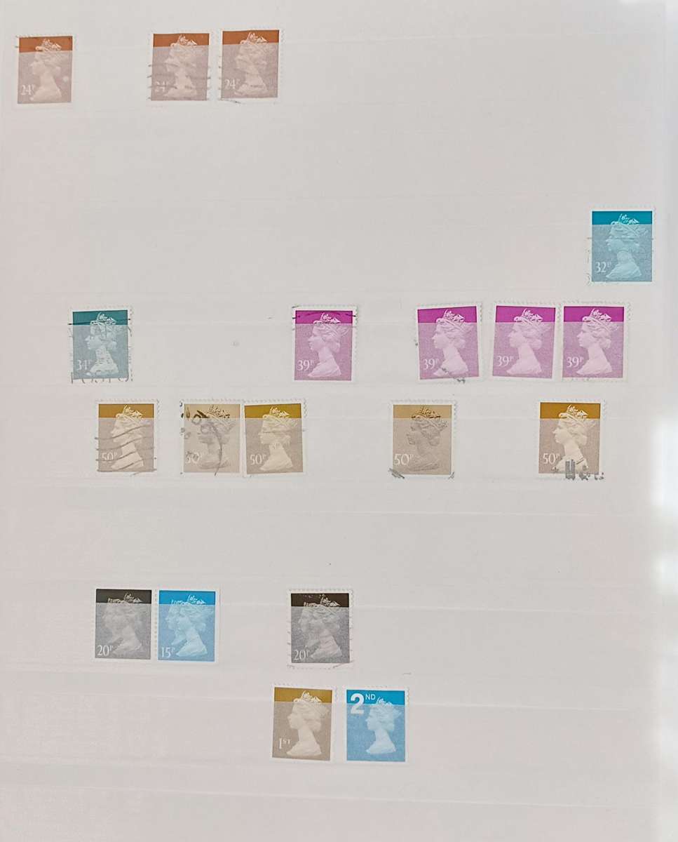 GREAT BRITAIN 32pg LIGHTHOUSE ALBUM VERY NEAT, MACHINS MINT AND USED