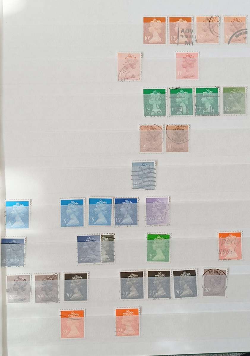 GREAT BRITAIN 32pg LIGHTHOUSE ALBUM VERY NEAT, MACHINS MINT AND USED