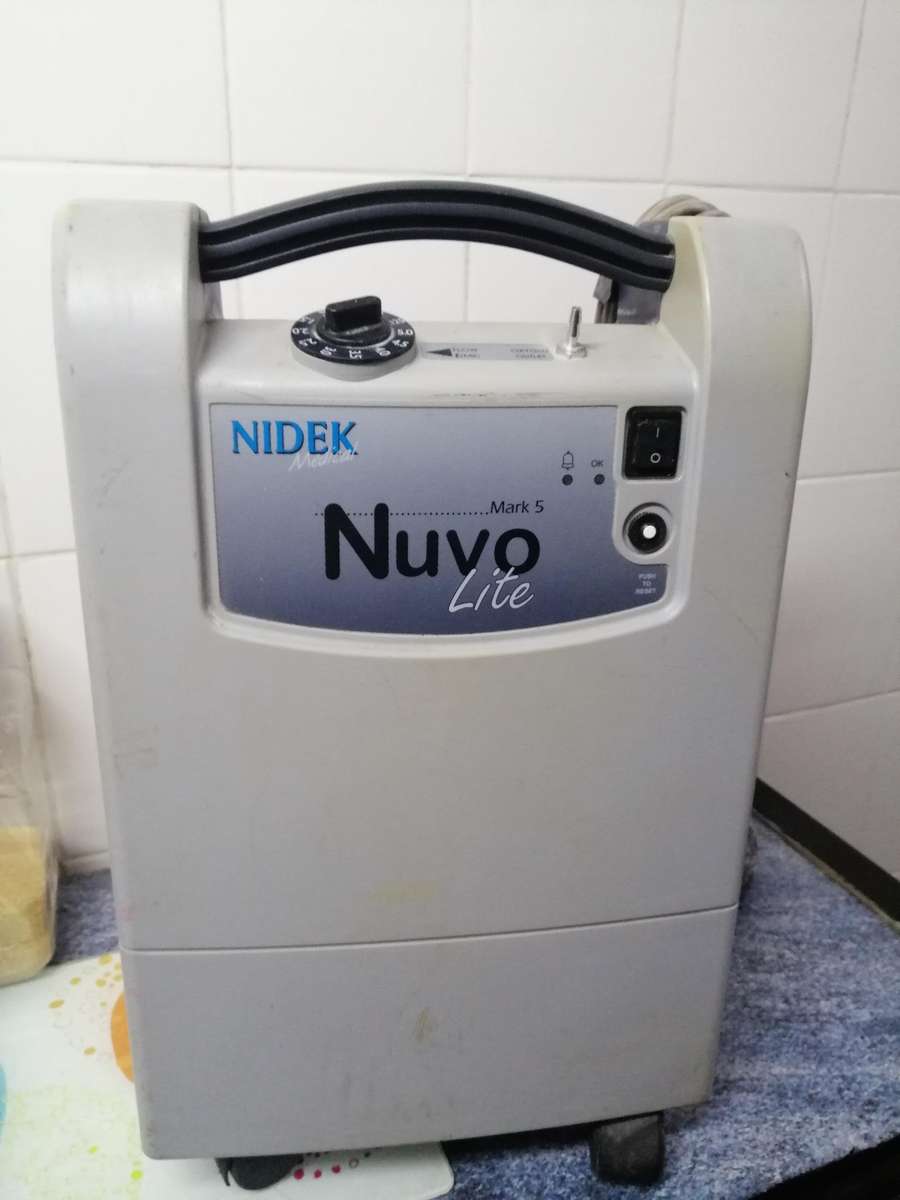 Nuvo Lite mark 5 Oxygen Concentrator used
