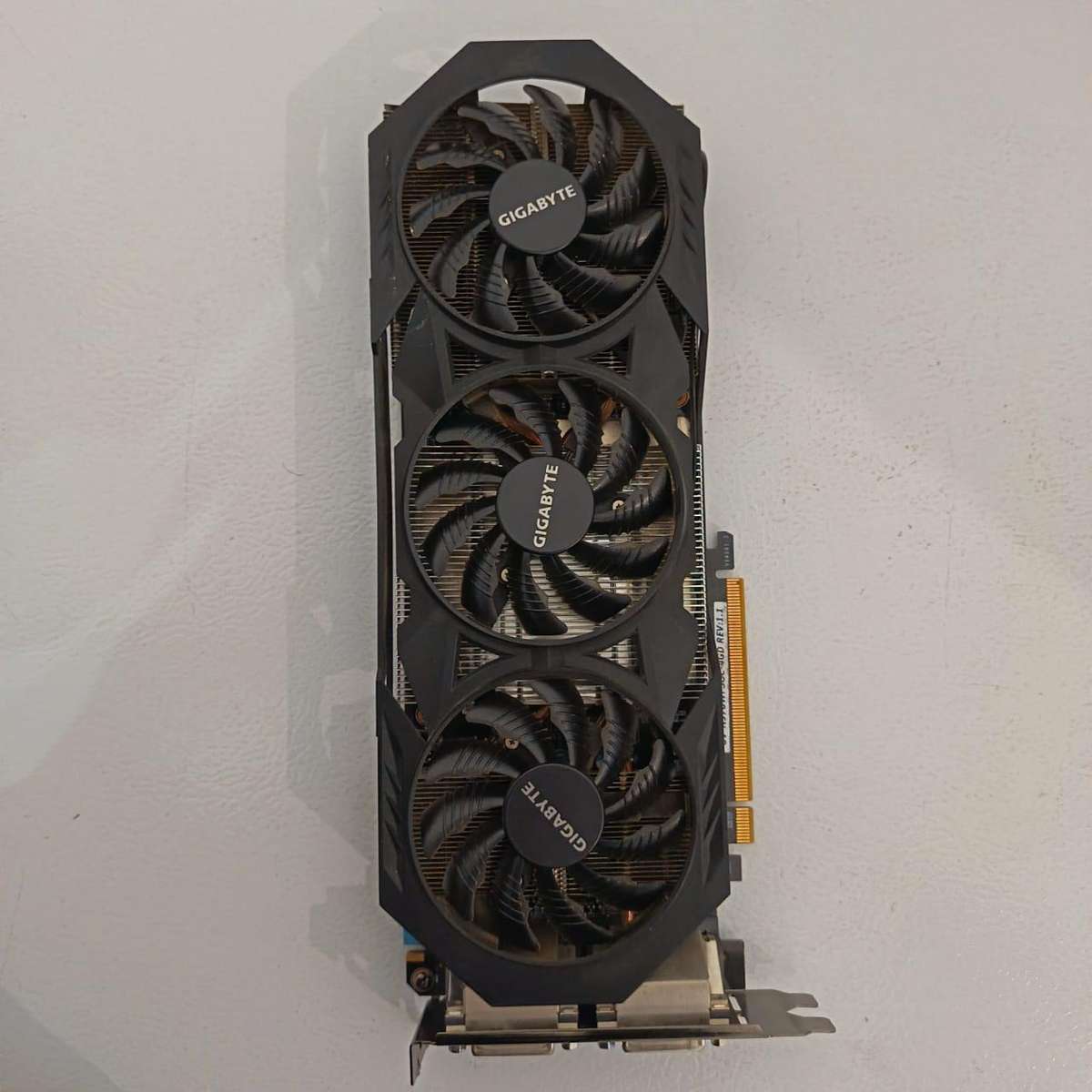 Gigabyte GV-N970WF3OC-4GD (rev. 1.1)