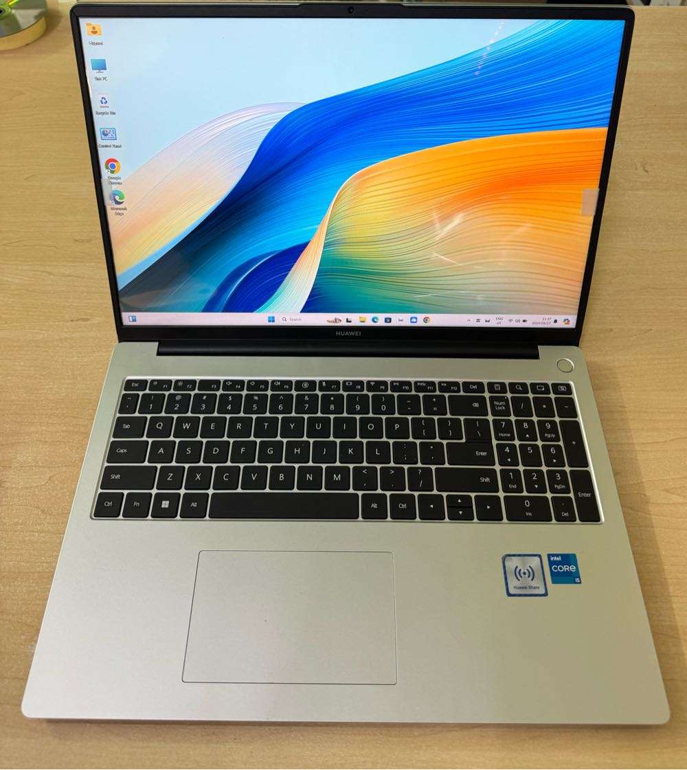 Huawei MateBook MCLF-X  Intel® Core i5 12450H 8GB RAM and 512GB Nvme SSD 16-Inch Laptop Refurbished