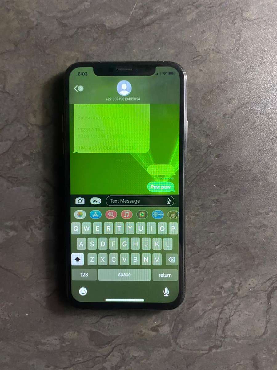 iPhone X  64 GB,( Face ID not working, battery 78%)