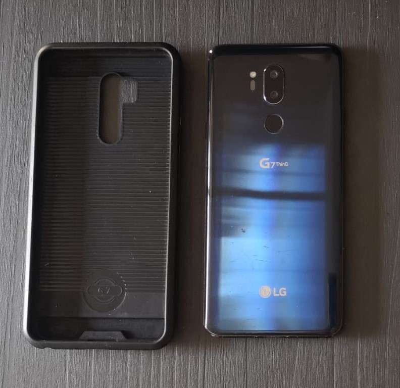 LG G7 ThinQ Phone with Case