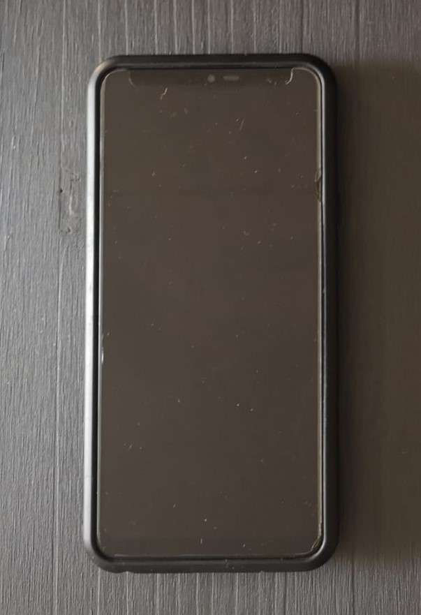 LG G7 ThinQ Phone with Case