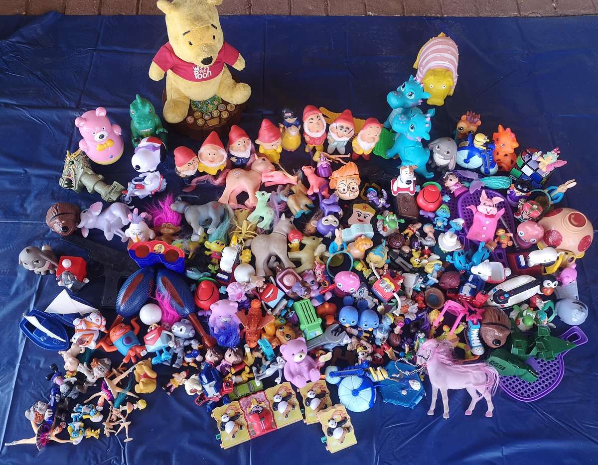 Mixed Figurines Bundle