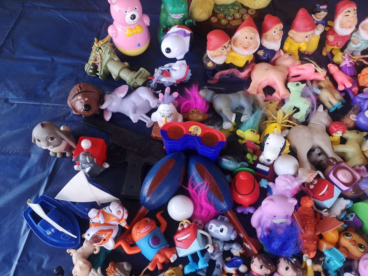 Mixed Figurines Bundle