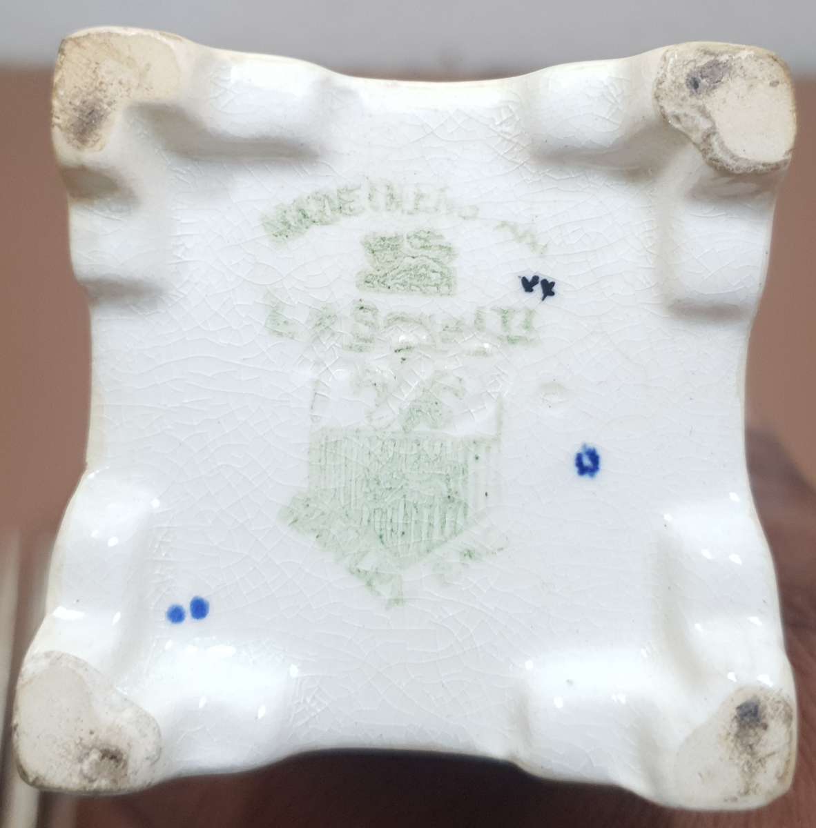 L & Sons Limited , Hanley - England hallmarked EPNS large Salt / Pepper castor circa 1896