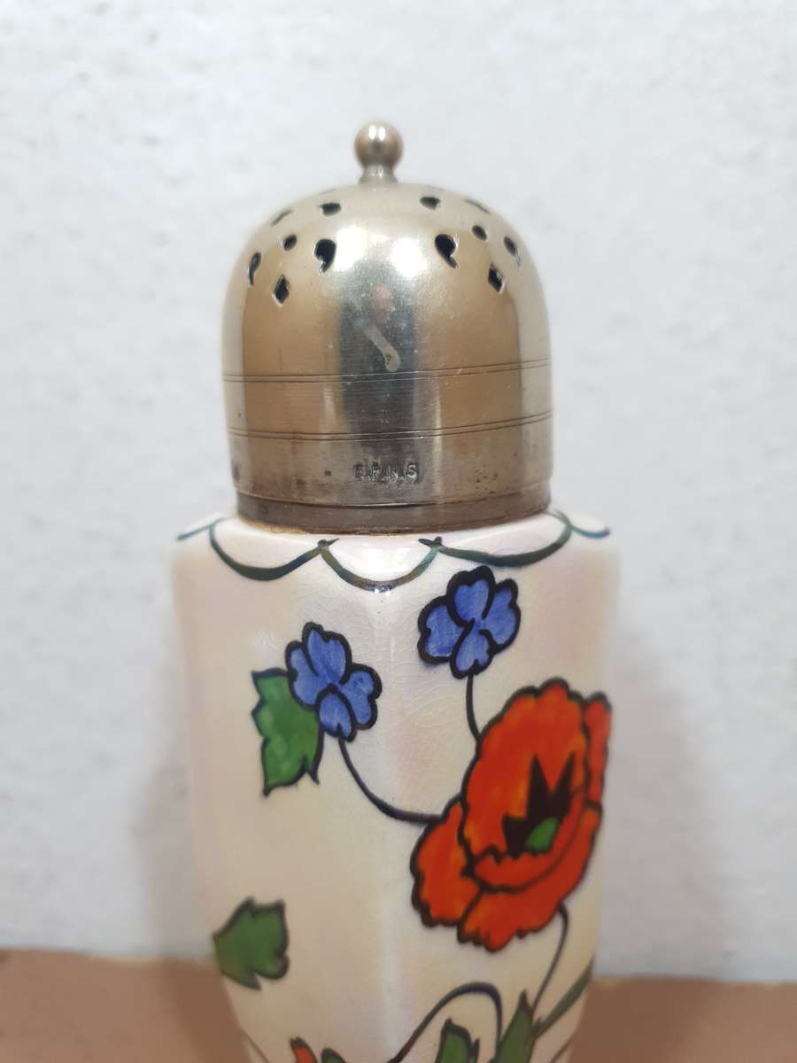 L & Sons Limited , Hanley - England hallmarked EPNS large Salt / Pepper castor circa 1896