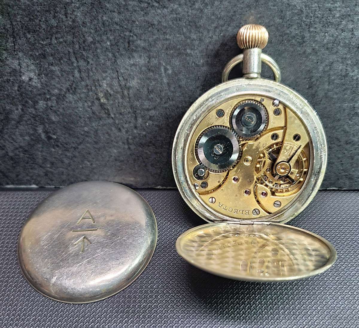 Rare Electa 30 Hour Non Luminous Mark V - World War I British Army RFC Pilots official Pocket watch