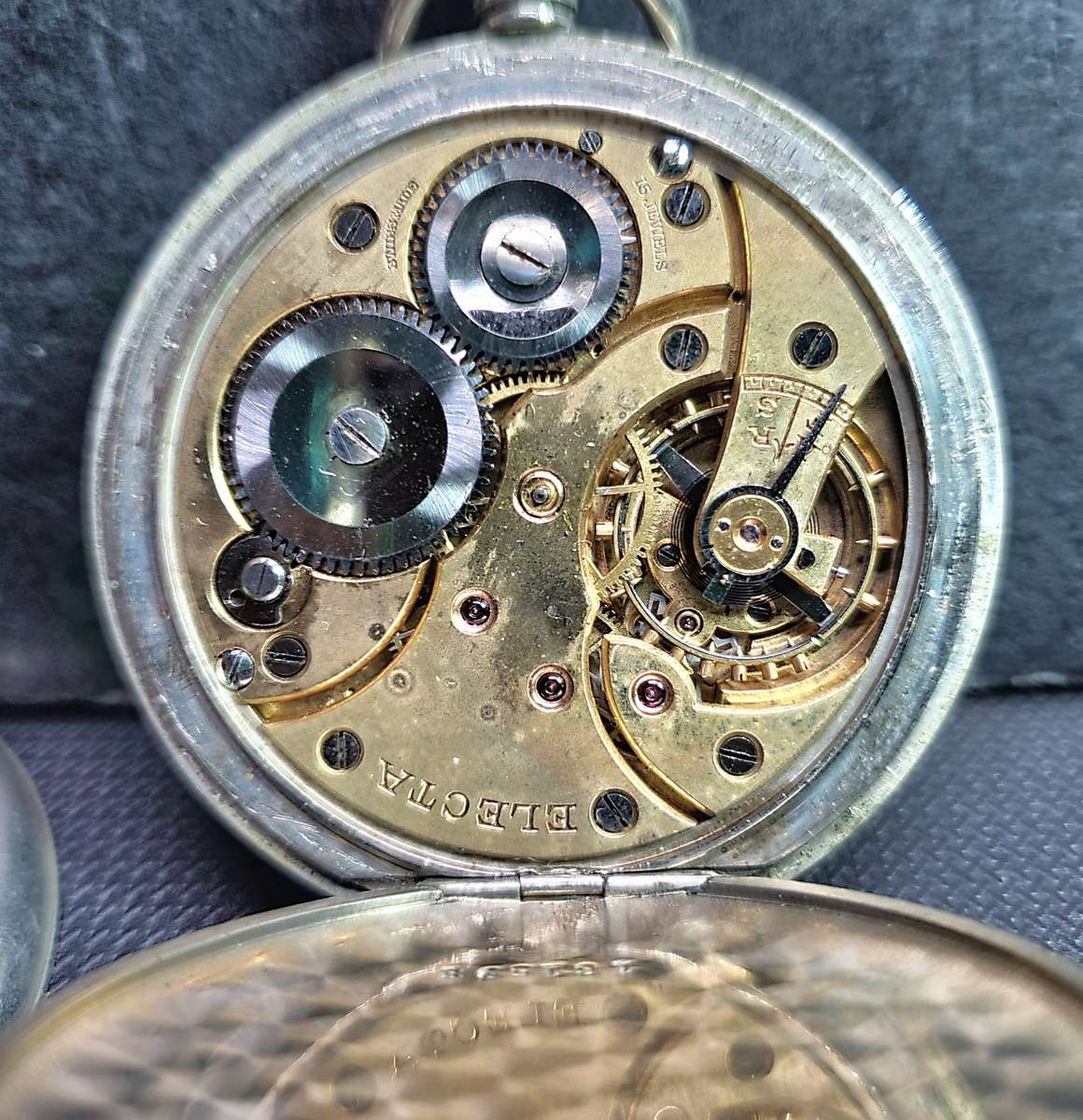 Rare Electa 30 Hour Non Luminous Mark V - World War I British Army RFC Pilots official Pocket watch