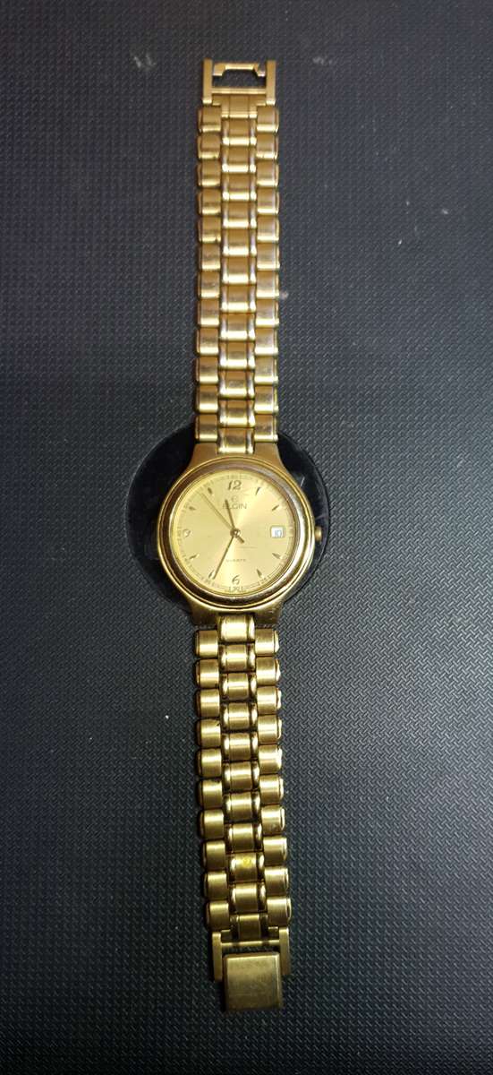 Vintage Elgin - USA Mens wristwatch with date window in good working condition