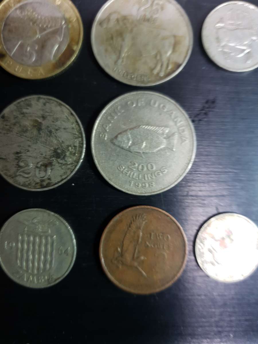 13 Collectable coins from Botswana, Uganda, Namibia, Zambia & Zimbabwe
