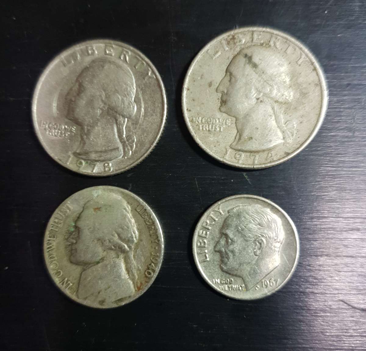 Collection of 4 USA circulation coins - in good condition.