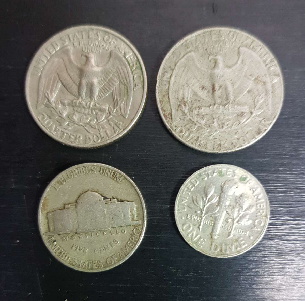 Collection of 4 USA circulation coins - in good condition.