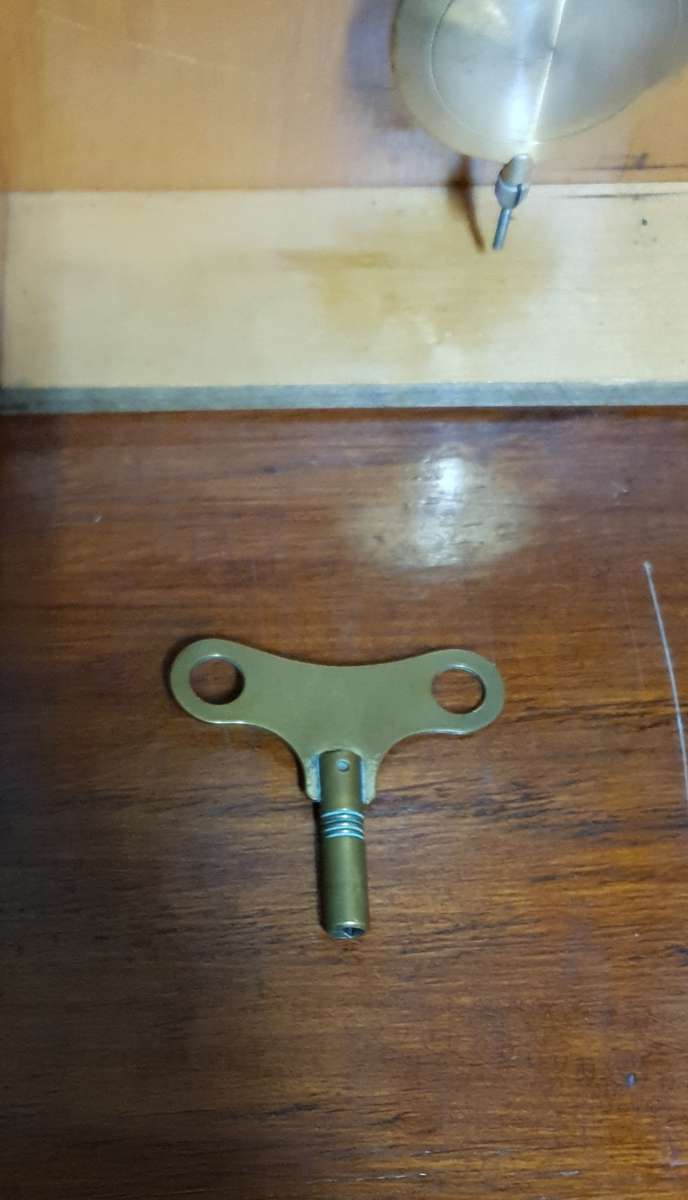 VINTAGE KIENZLE GERMANY STRIKING PENDULUM WALL CLOCK IN PRISTINE WORKING CONDITION