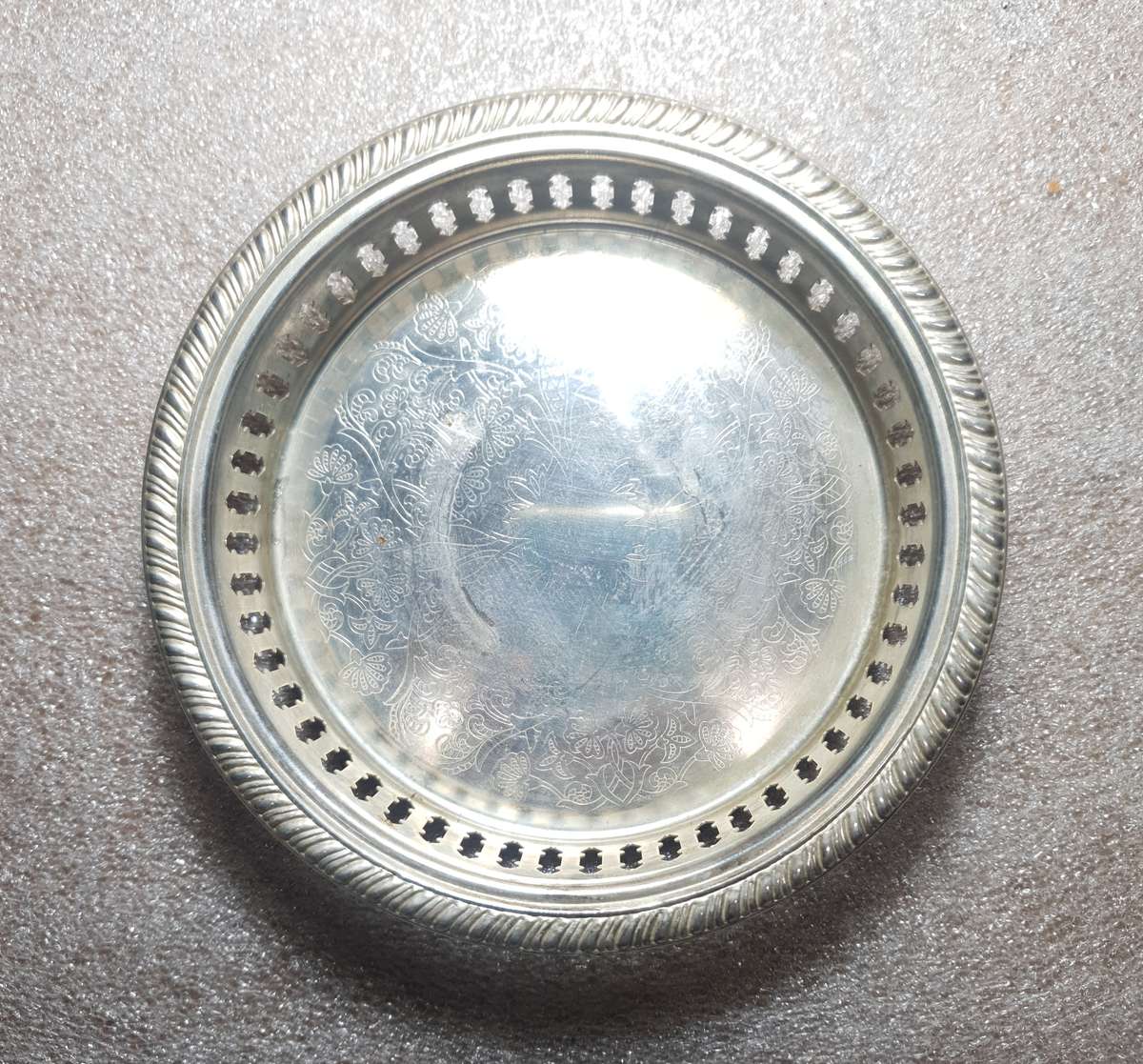 PAIR OF VINTAGE SILVER PLATED GOOD QUALITY WINE COASTERS