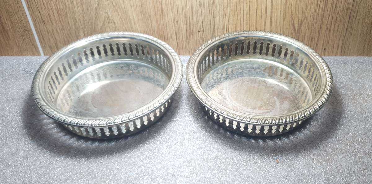 PAIR OF VINTAGE SILVER PLATED GOOD QUALITY WINE COASTERS