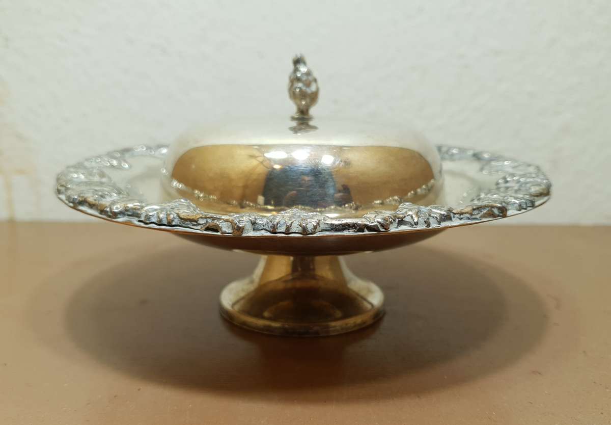 Hallmarked vintage Silver Plated on Copper cheese dom on stand - Made in France.