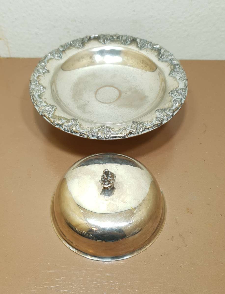 Hallmarked vintage Silver Plated on Copper cheese dom on stand - Made in France.