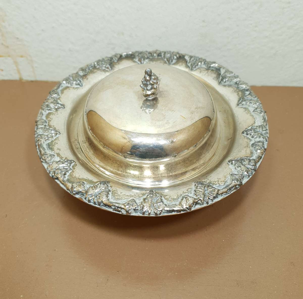 Hallmarked vintage Silver Plated on Copper cheese dom on stand - Made in France.
