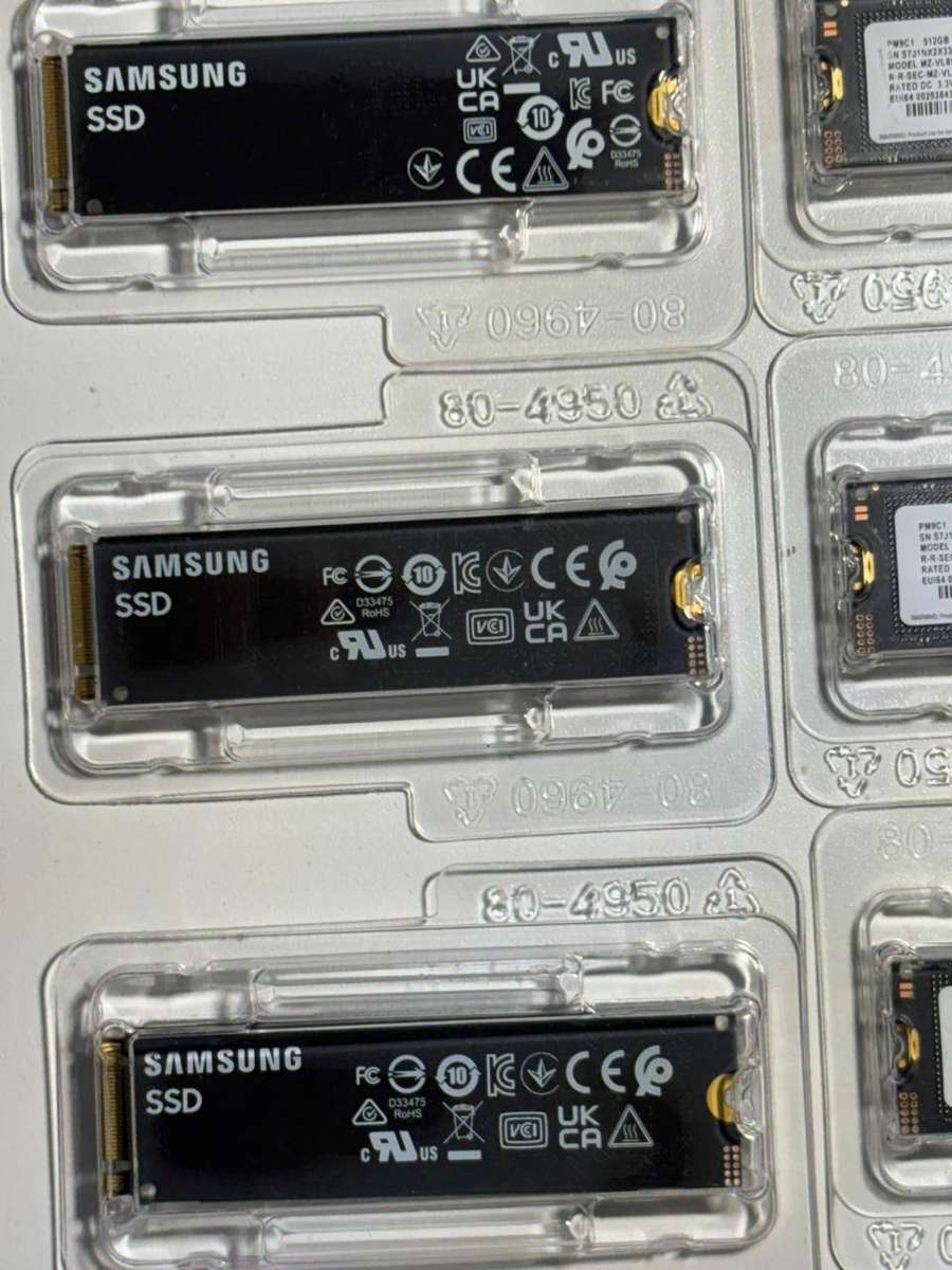 Samsung PM9B1 MZ-VL42560 512GB M.2 2280 PCIe 4.0 NVMe Solid State Drive OEM
