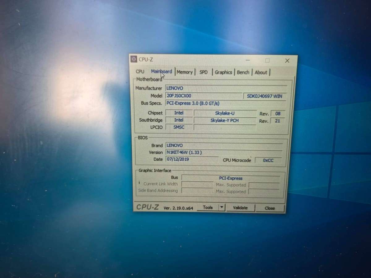 Lenovo T560