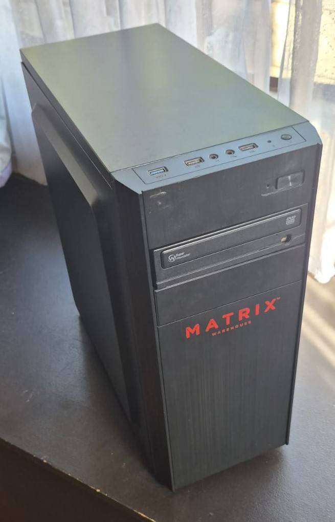 Intel DX58SO + Xeon X5675 + 12GB DDR3 RAM + PC Case