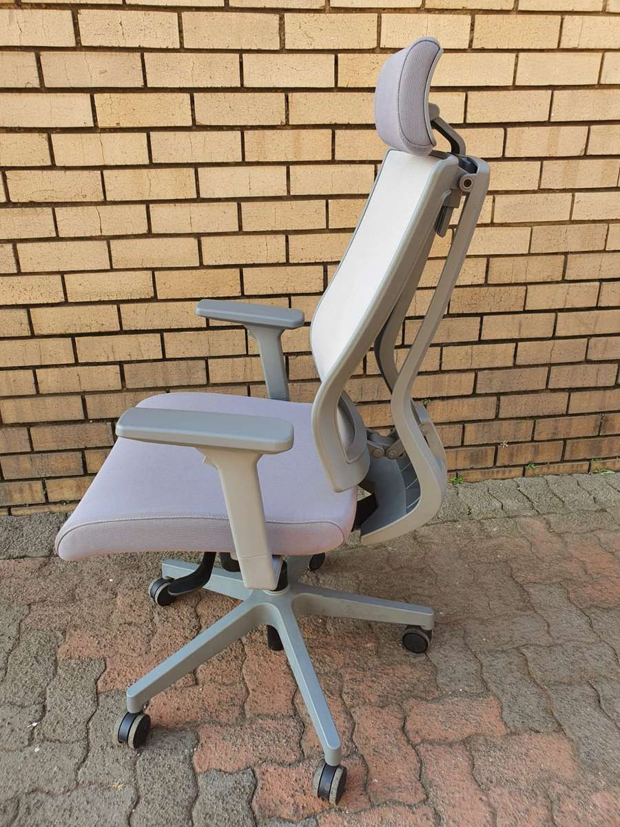 ERGOTHERAPY High-Back Office Chair (Headrest) - Grey