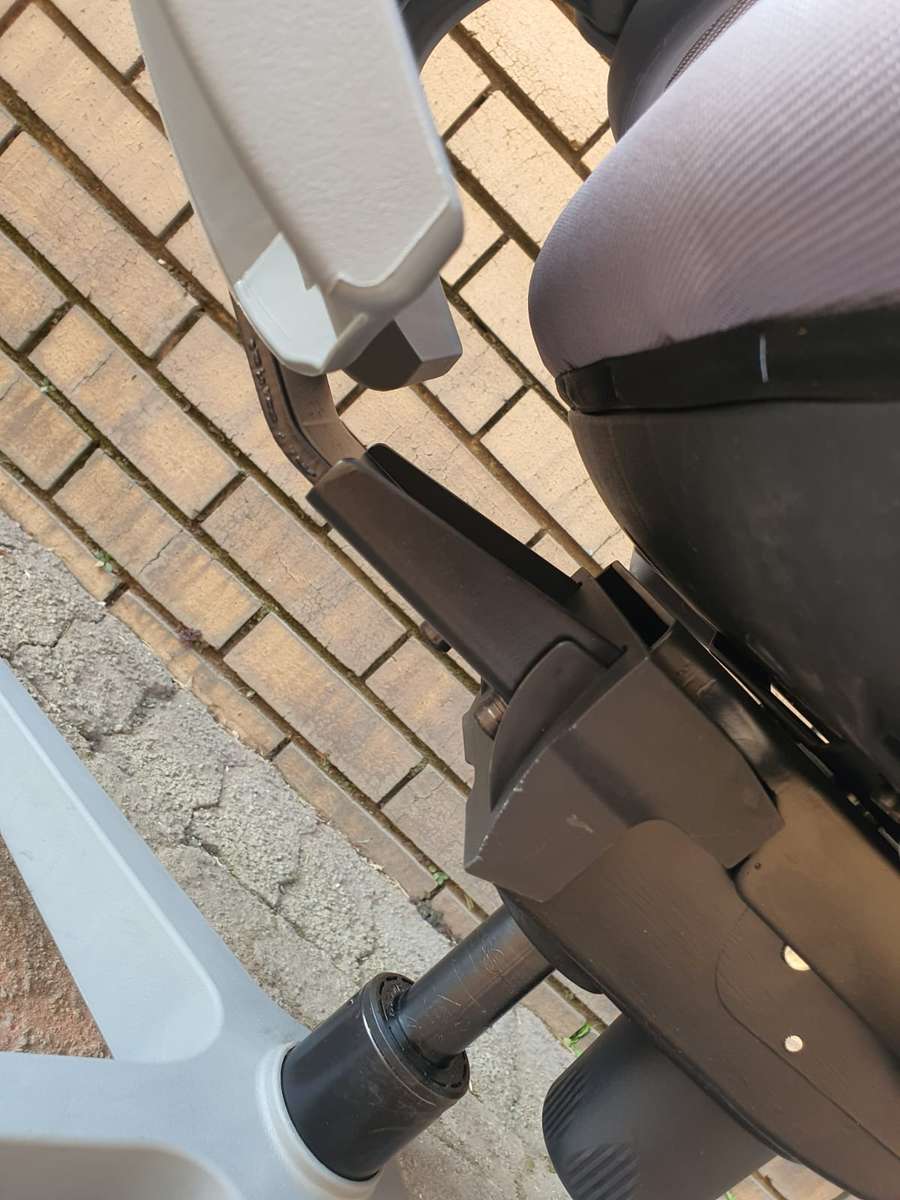 ERGOTHERAPY High-Back Office Chair (Headrest) - Grey