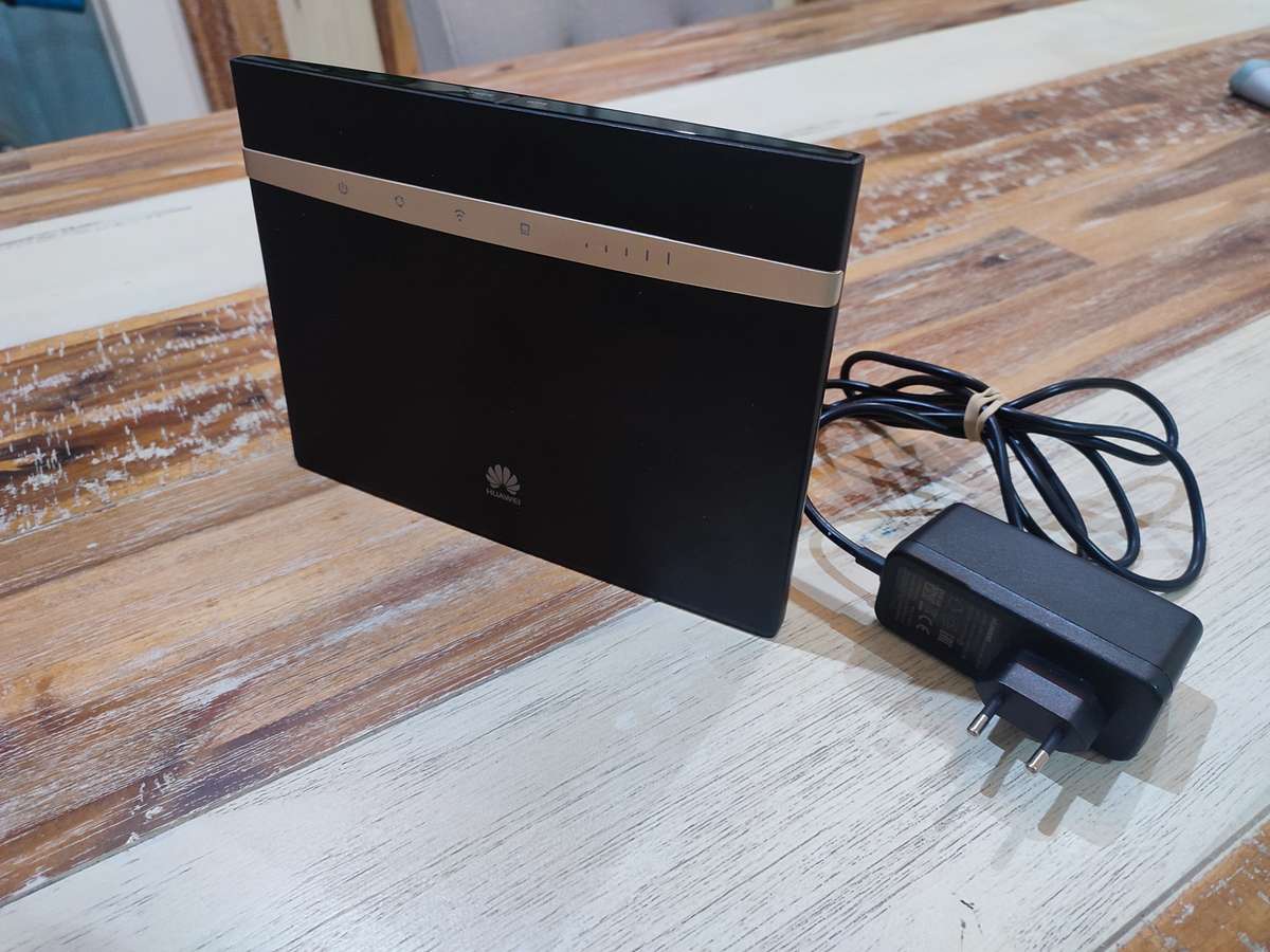 Huawei B525 LTE (any network)