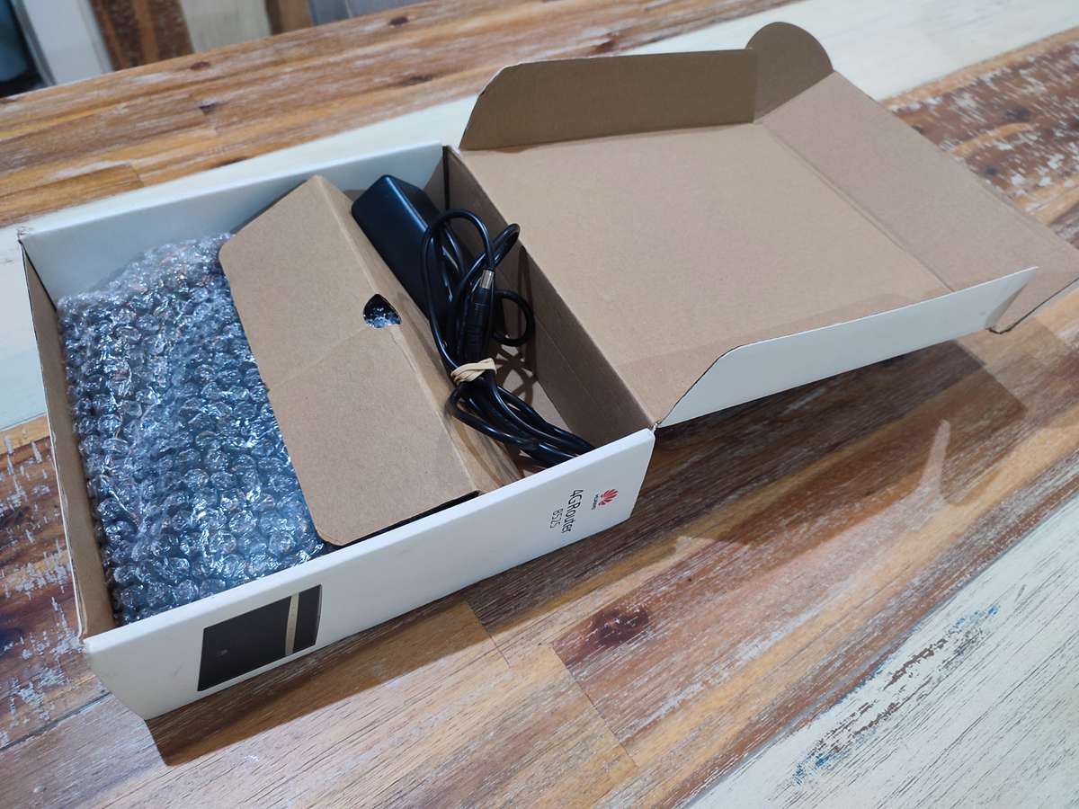 Huawei B525 LTE (any network)